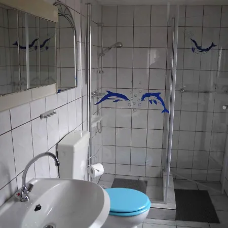 Apartment 2 *